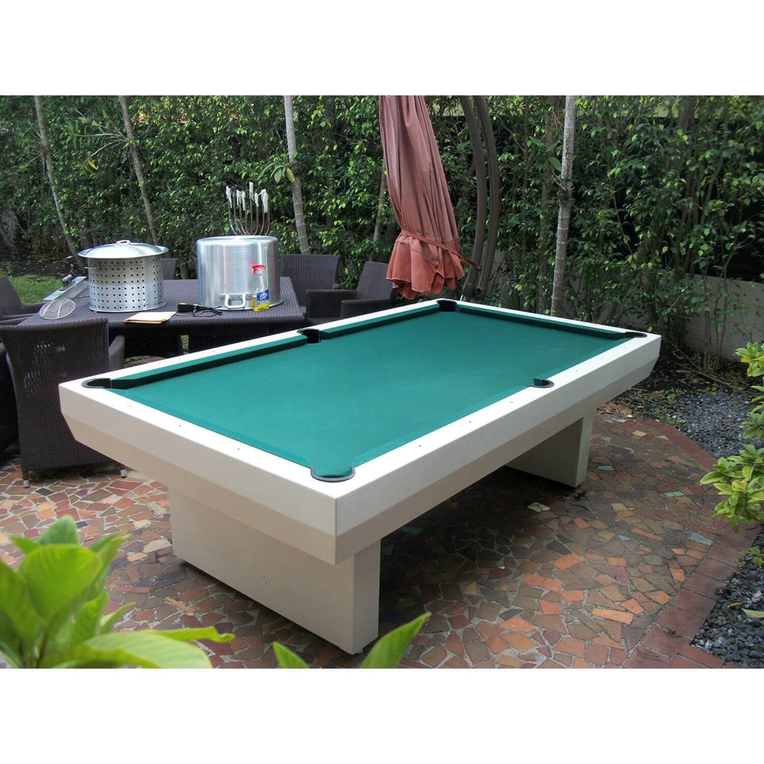 Gameroom Concepts 2000 Series 8ft Outdoor Pool Table