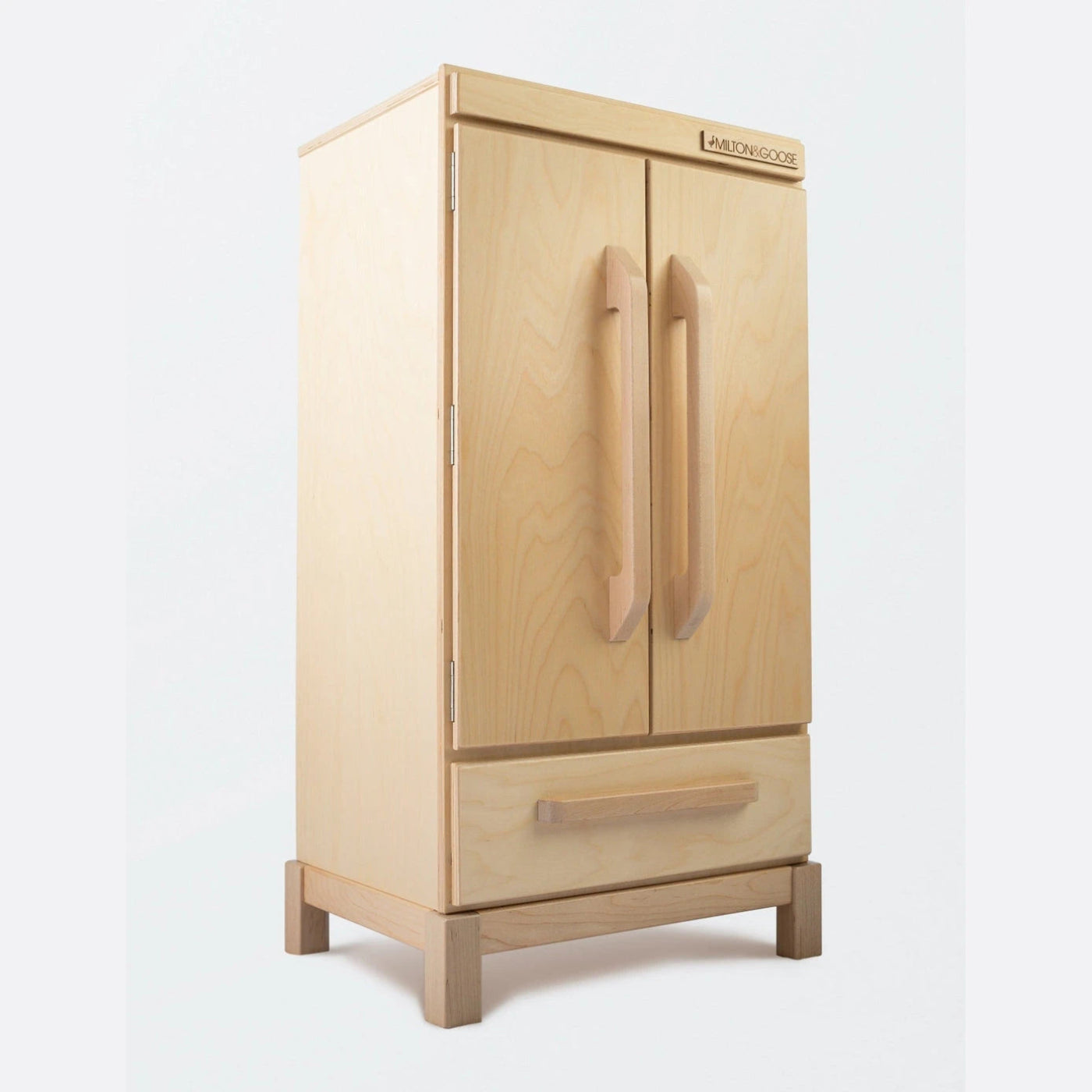 Milton & Goose Essential Refrigerator