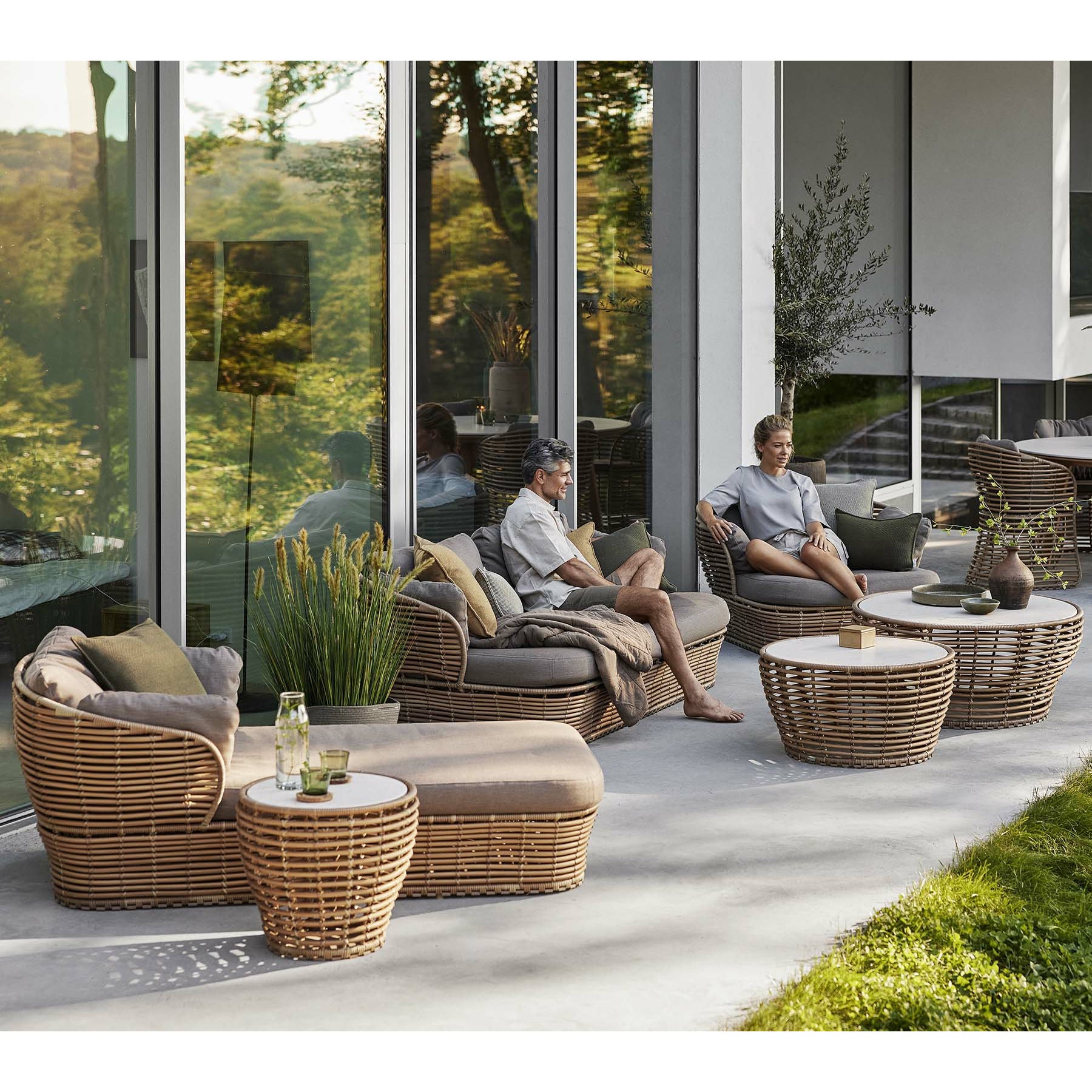 {{ product.title }} - by {{ product.vendor }}