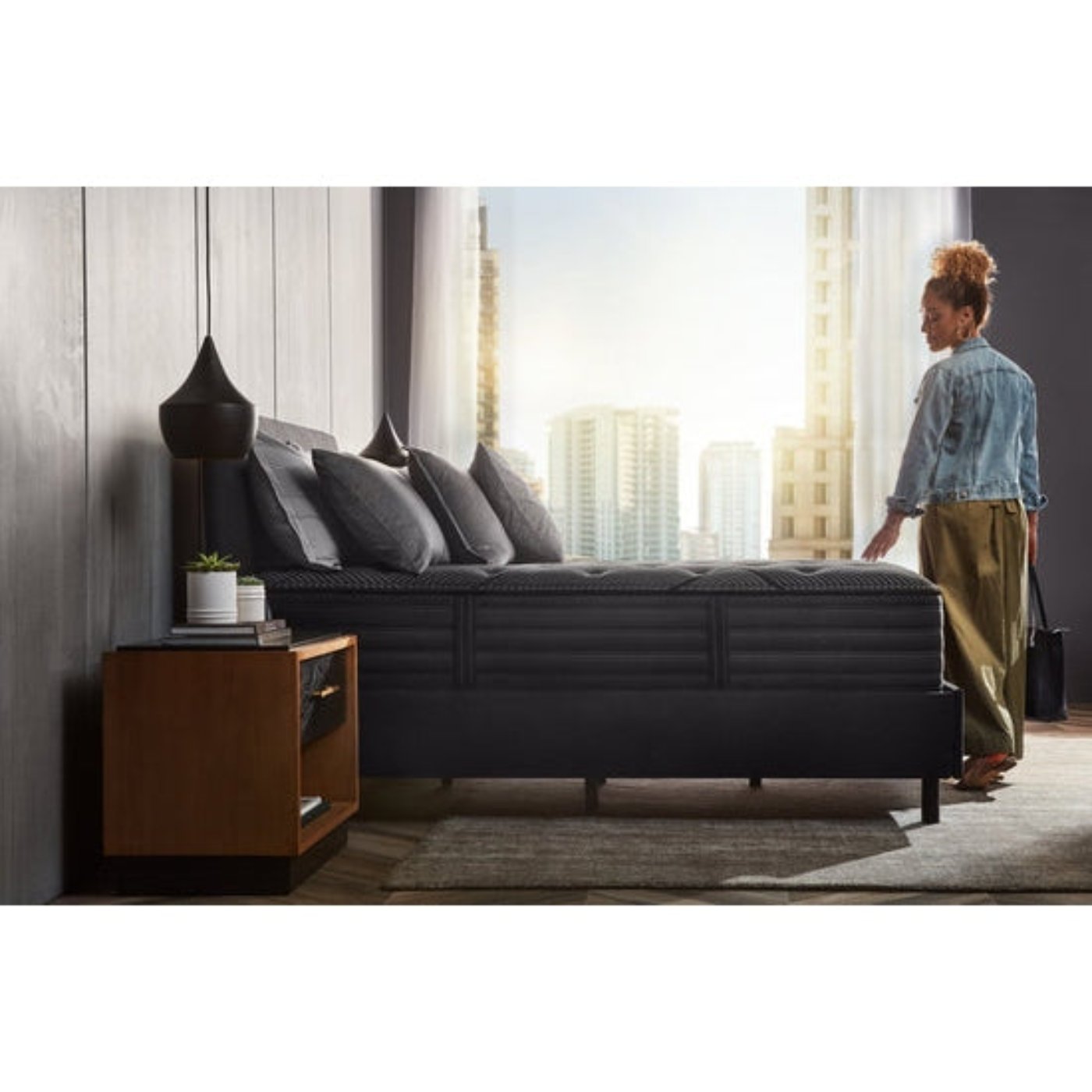 Beautyrest Black L-Class Firm Mattress