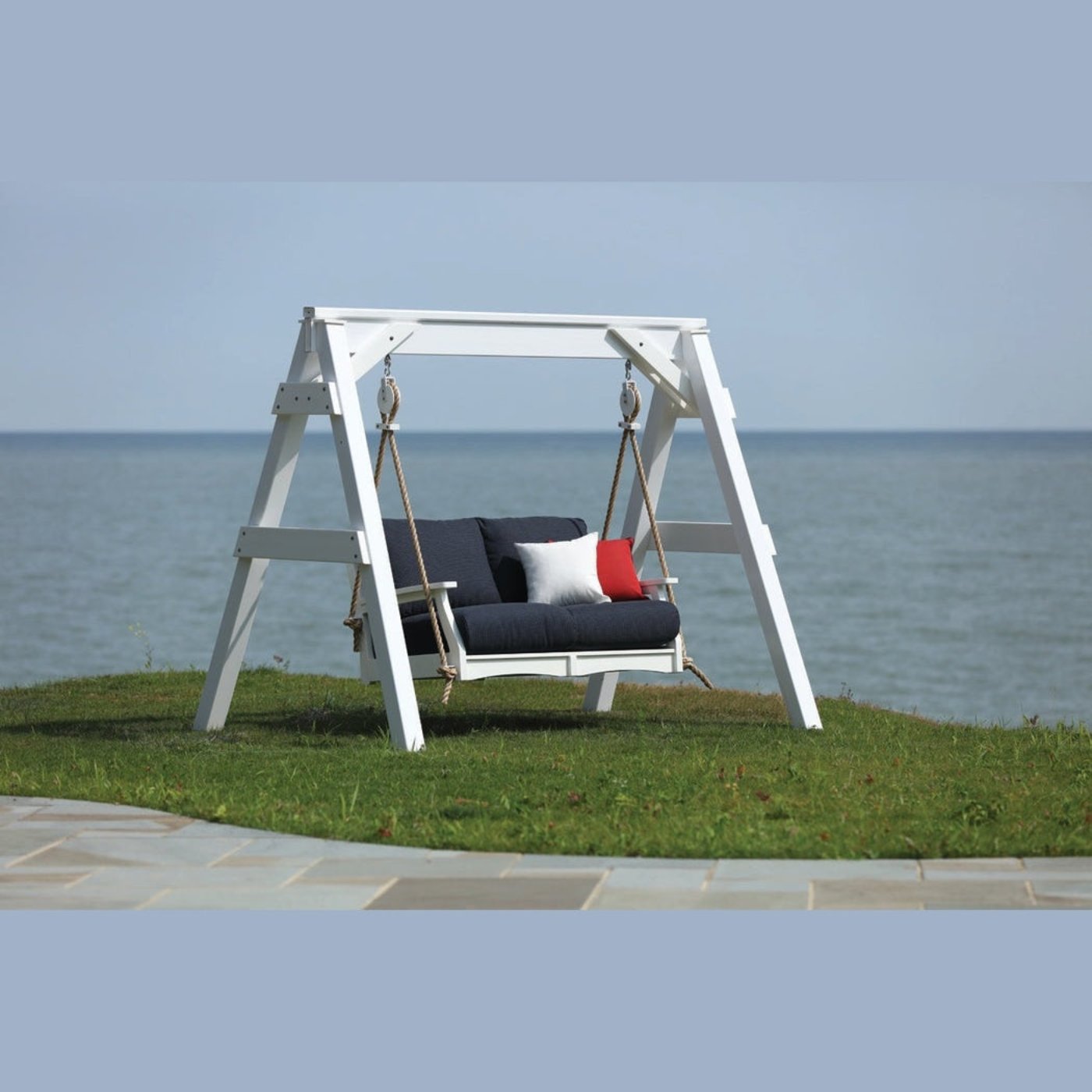 Berlin Gardens Classic Terrace Loveseat Swing