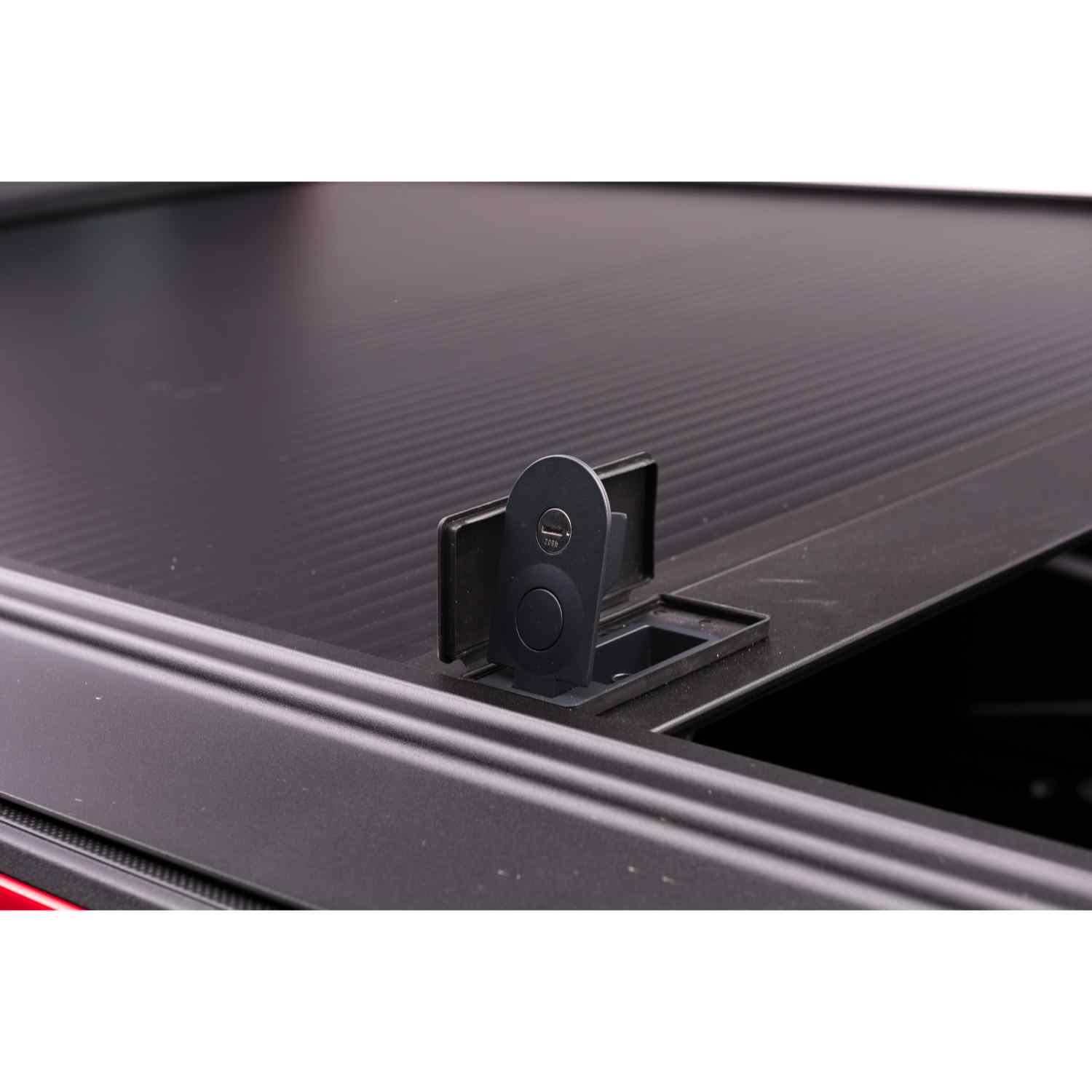 RetraxONE MX Toyota Tundra w/ Deck Rail Sys Retractable Tonneau Cover - RTX-60842