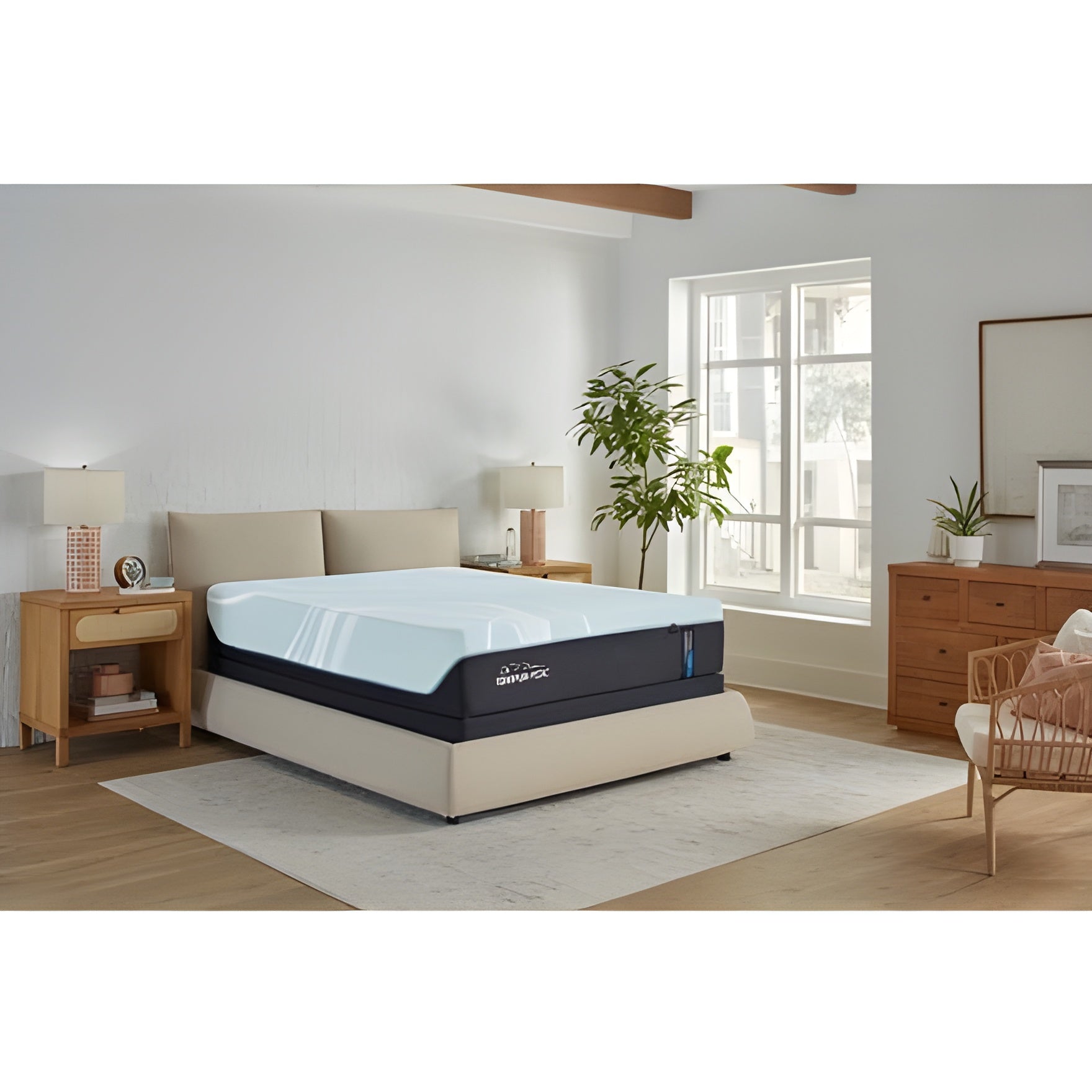 Tempur - Pedic Luxe Breeze Medium Hybrid Mattress