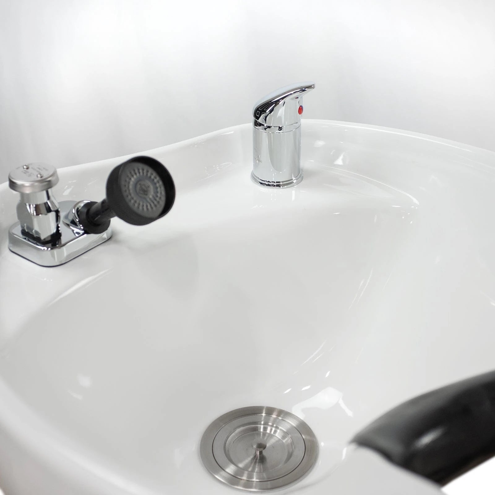 ARON II SHAMPOO BACKWASH UNIT WITH UPC CERTIFIED FAUCET - HON-BWSH-2929-WHT-KIT