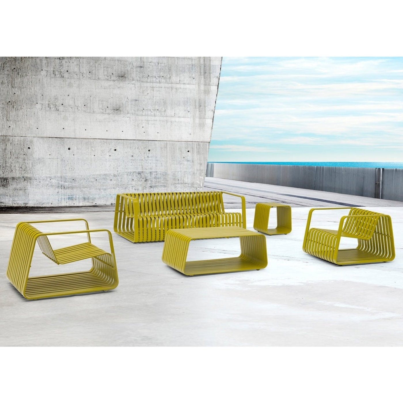Whiteline Modern Living Ocean Indoor/Outdoor Chair - CH1925-GRN